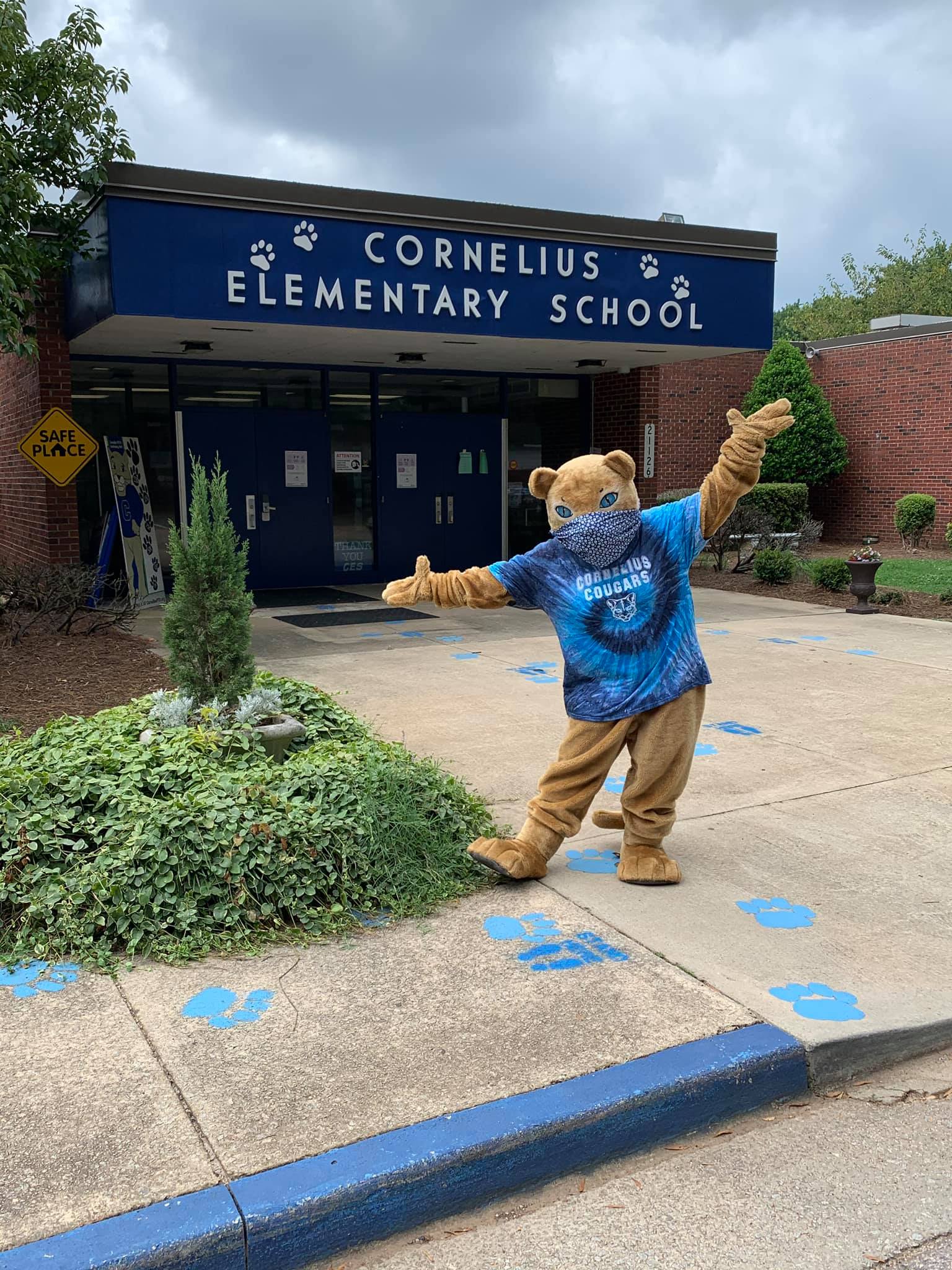 E7939CAF-436D-4D8A-AFE1-842A706AAAEA